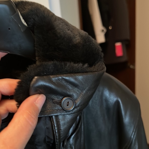 Danier leather jacket - Picture 4 of 9